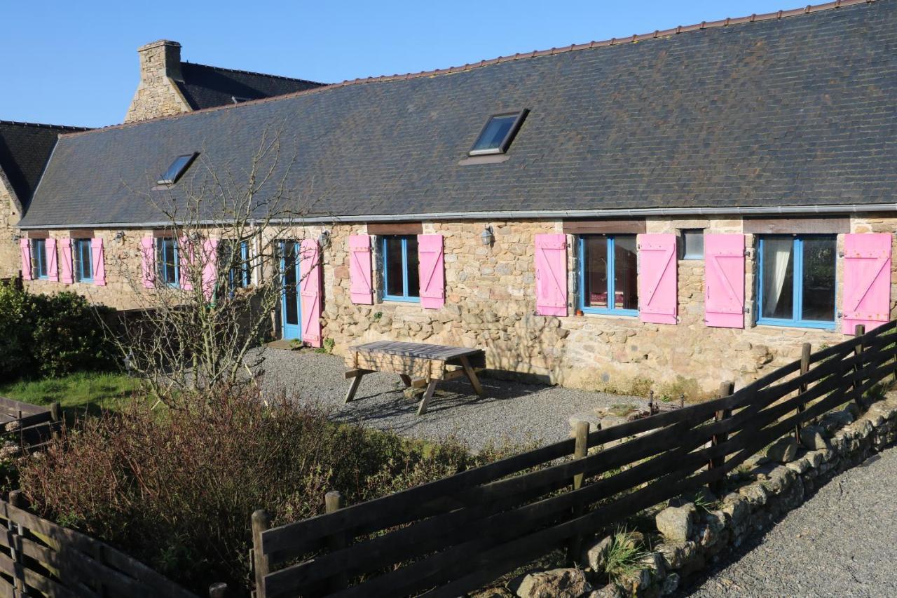 Les Gites Aux Volets Roses Landunvez Esterno foto