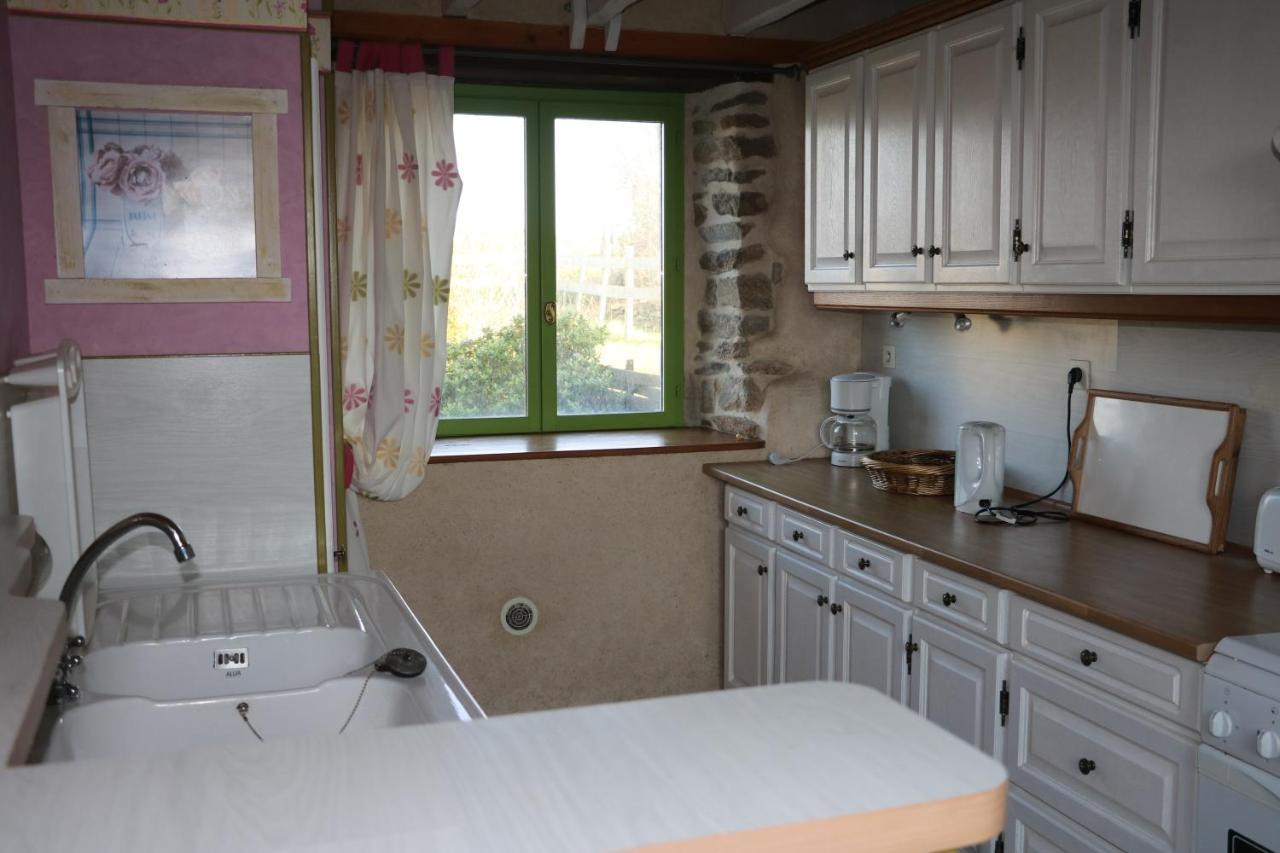 Les Gites Aux Volets Roses Landunvez Esterno foto