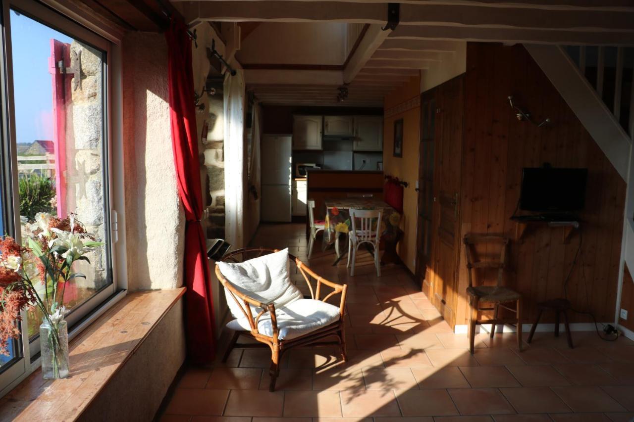 Les Gites Aux Volets Roses Landunvez Esterno foto